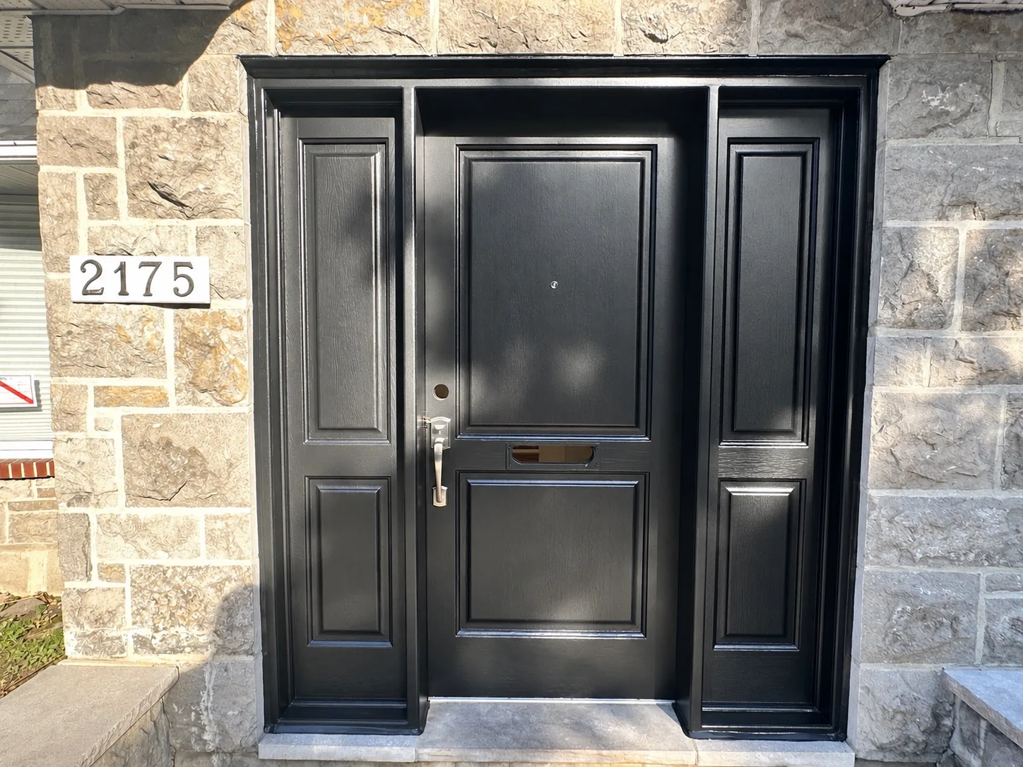 Restauration de porte d’entrée — après